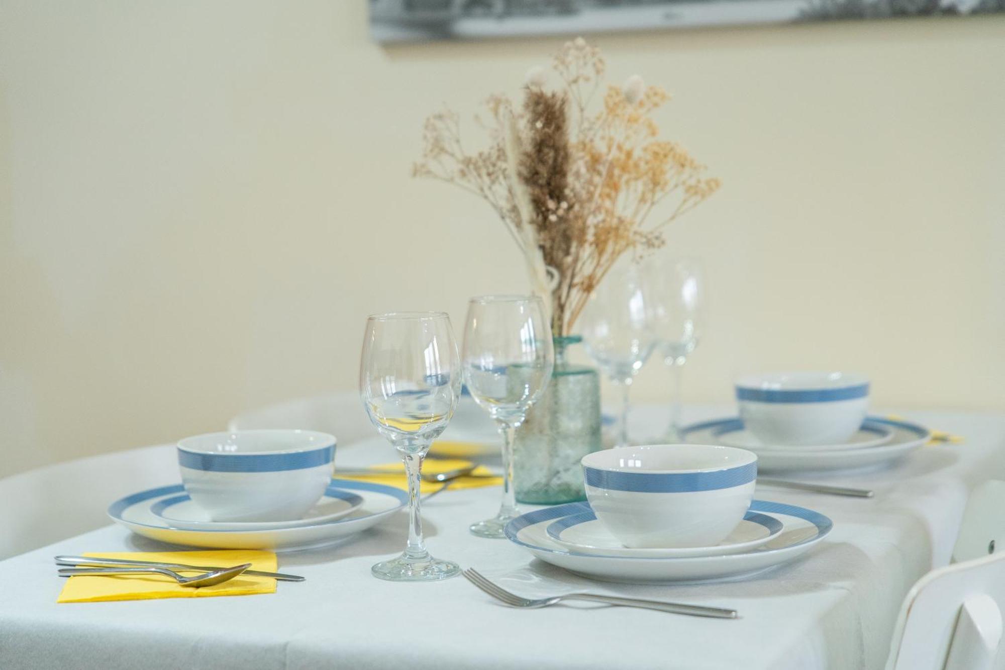 Stay In Our Stylish Flat! & Secure Building & Sleeps Up To 4 Бирмингем Экстерьер фото