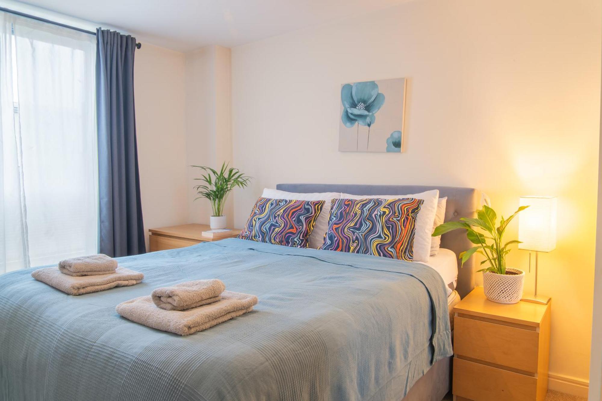 Stay In Our Stylish Flat! & Secure Building & Sleeps Up To 4 Бирмингем Экстерьер фото