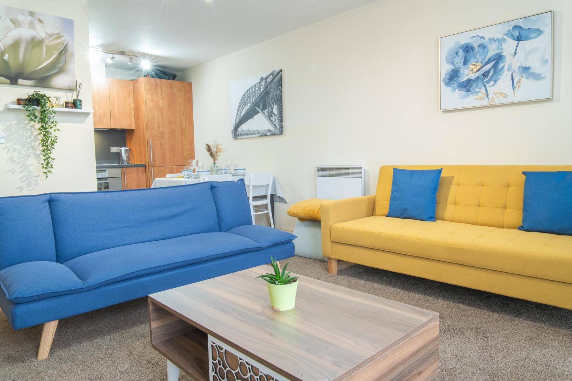 Stay In Our Stylish Flat! & Secure Building & Sleeps Up To 4 Бирмингем Экстерьер фото