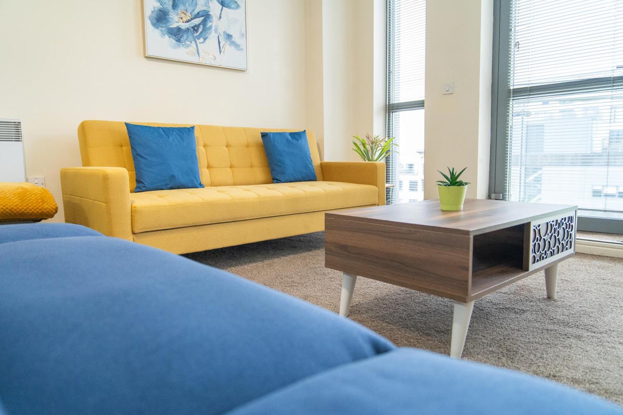 Stay In Our Stylish Flat! & Secure Building & Sleeps Up To 4 Бирмингем Экстерьер фото
