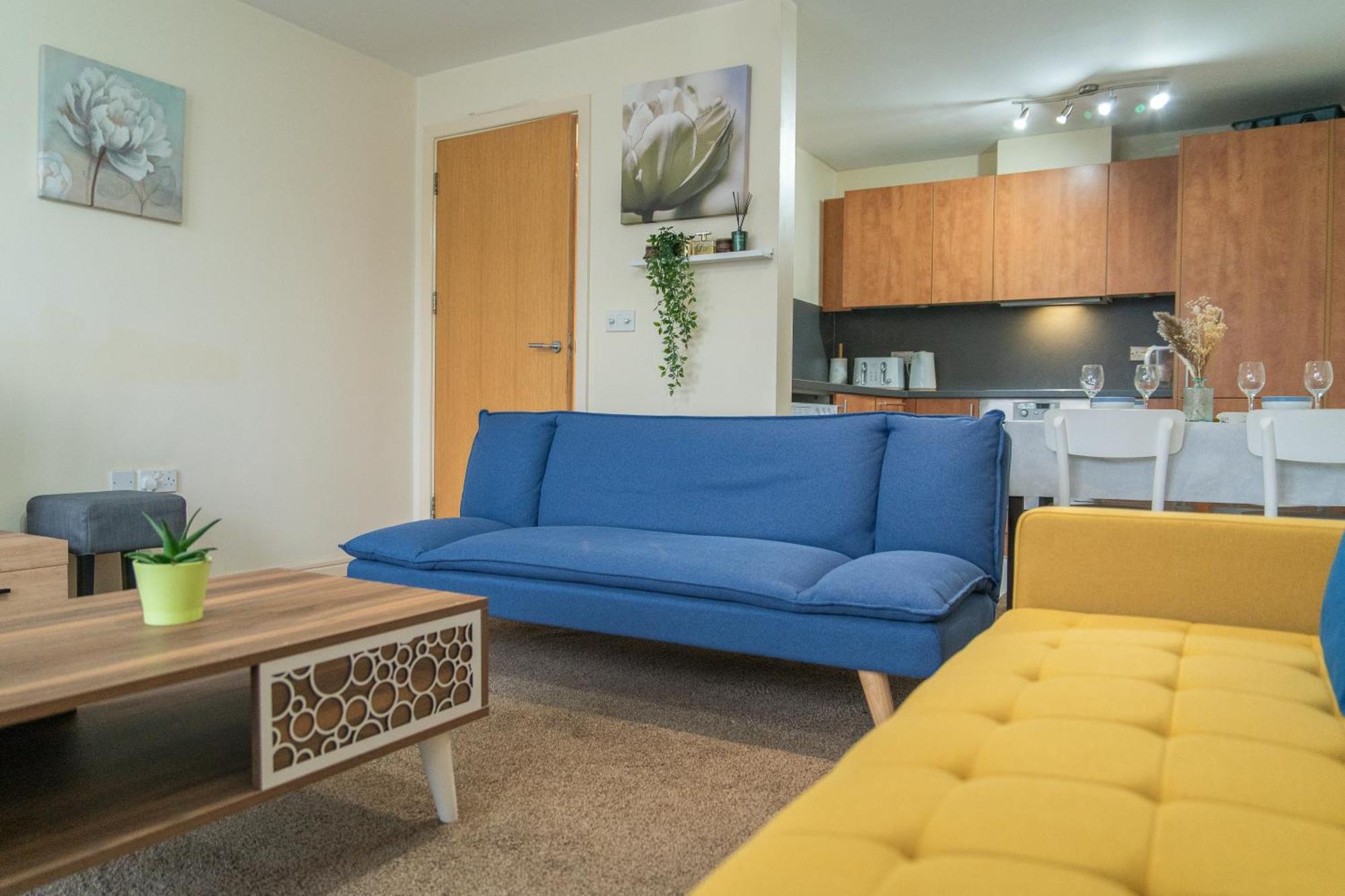 Stay In Our Stylish Flat! & Secure Building & Sleeps Up To 4 Бирмингем Экстерьер фото